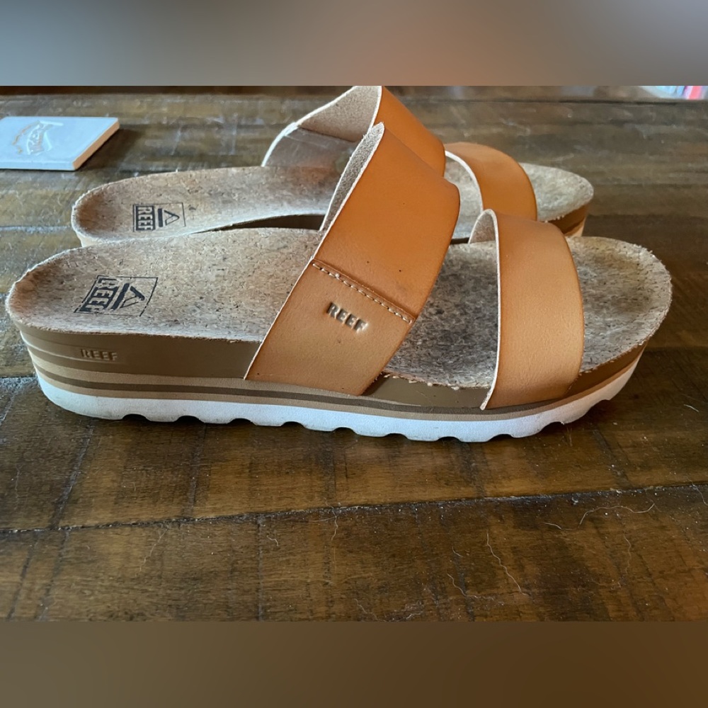 Reef cushion vista hi sandals